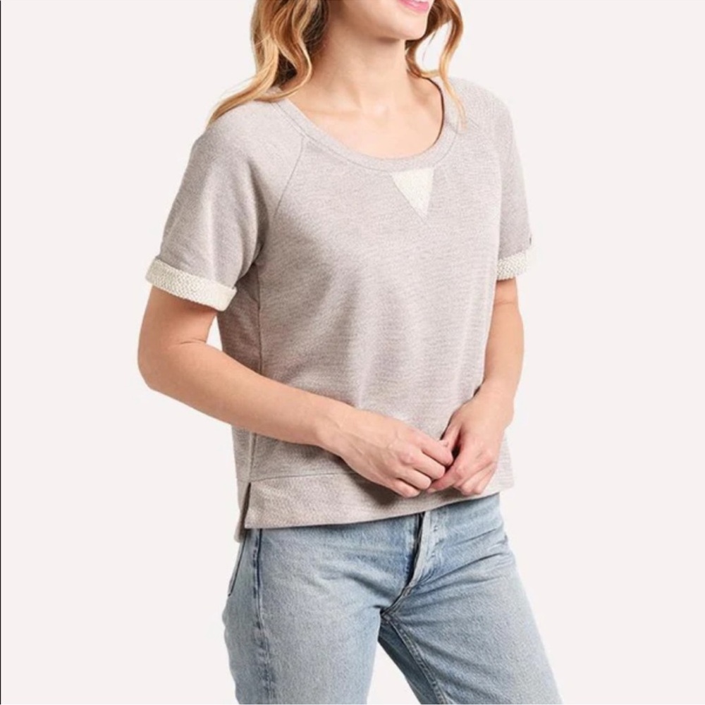 Cupcakes and Cashmere Jo Lurex French Terry Top Size Small